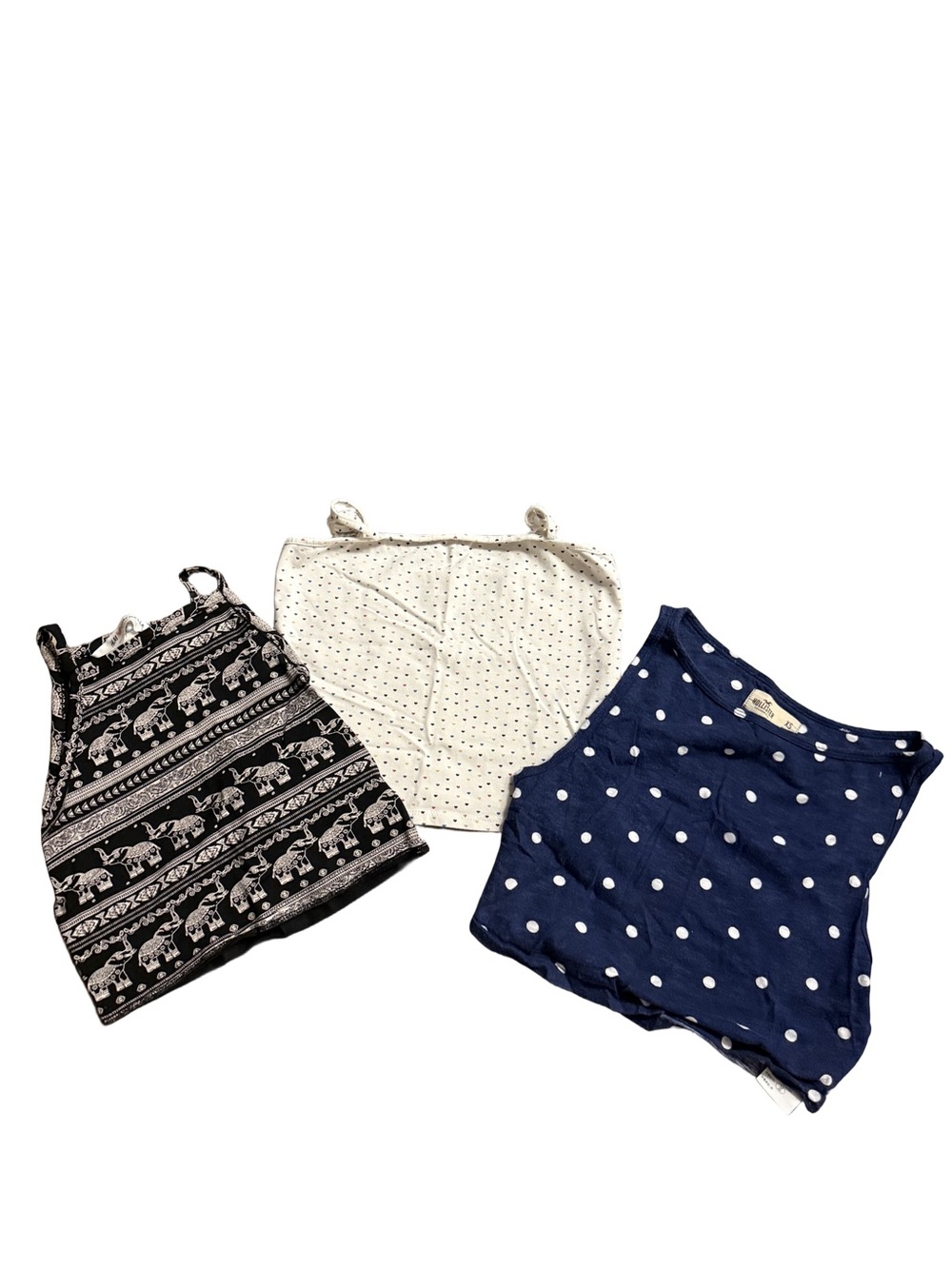 Set of 3 XS crop tops (new)